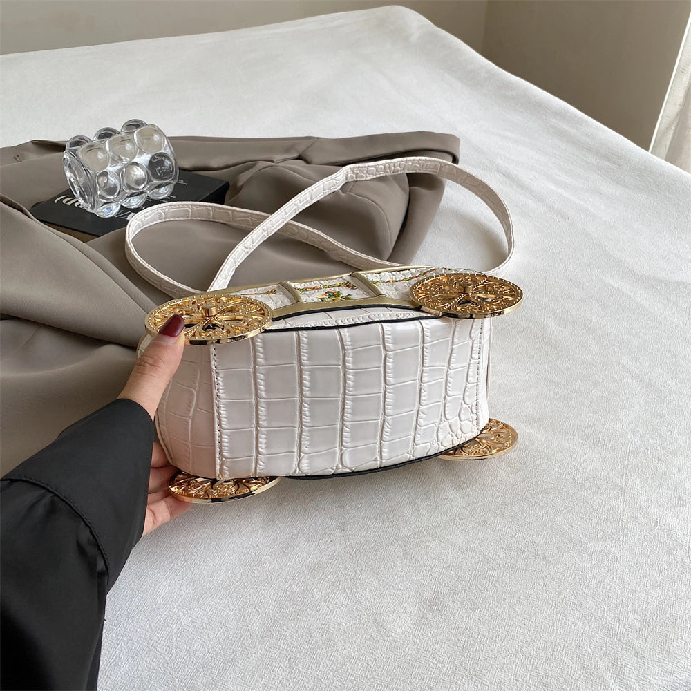 Royal Carriage Purse