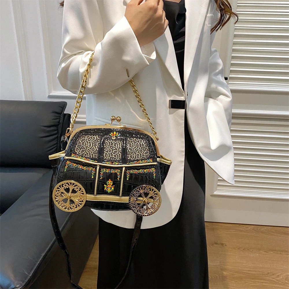 Royal Carriage Purse