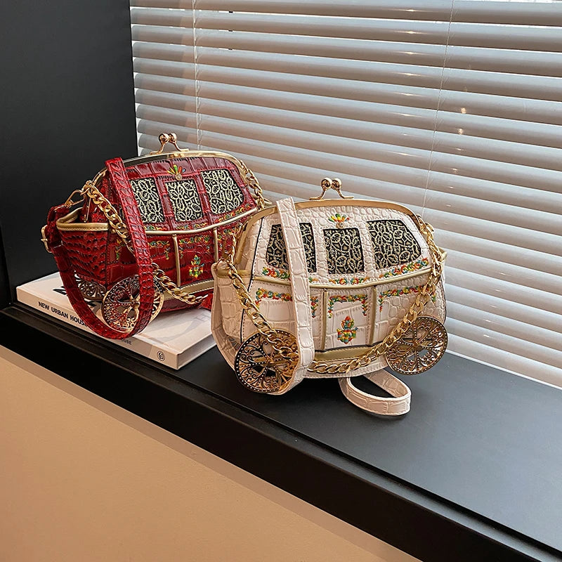 Royal Carriage Purse