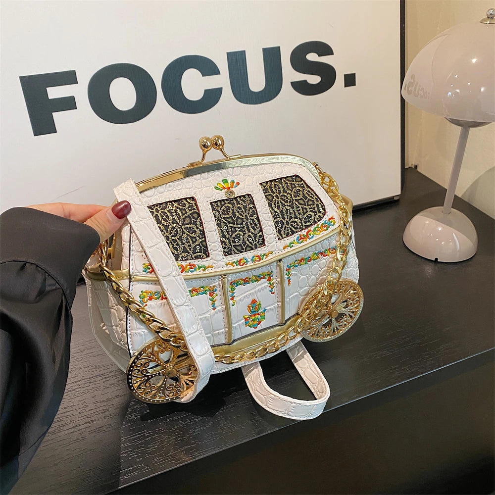 Royal Carriage Purse