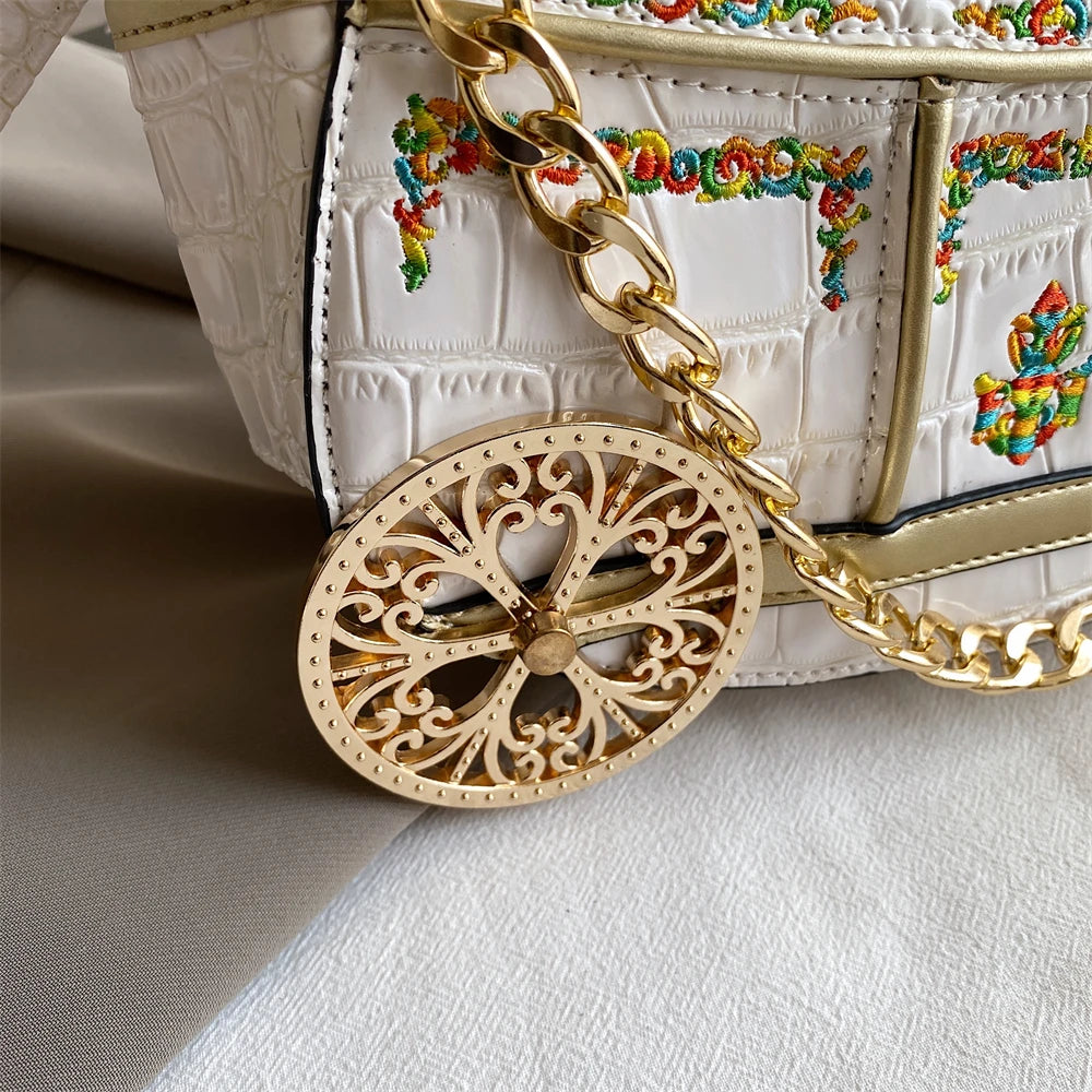 Royal Carriage Purse