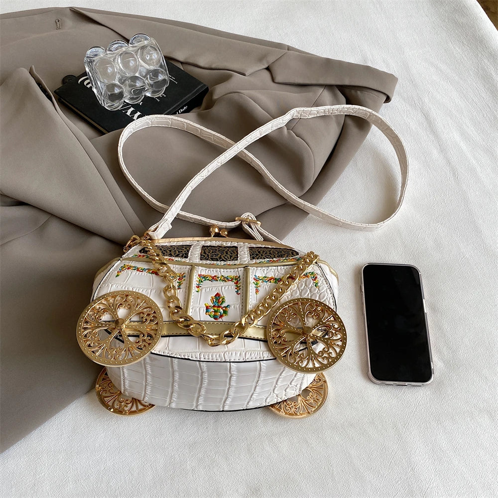 Royal Carriage Purse