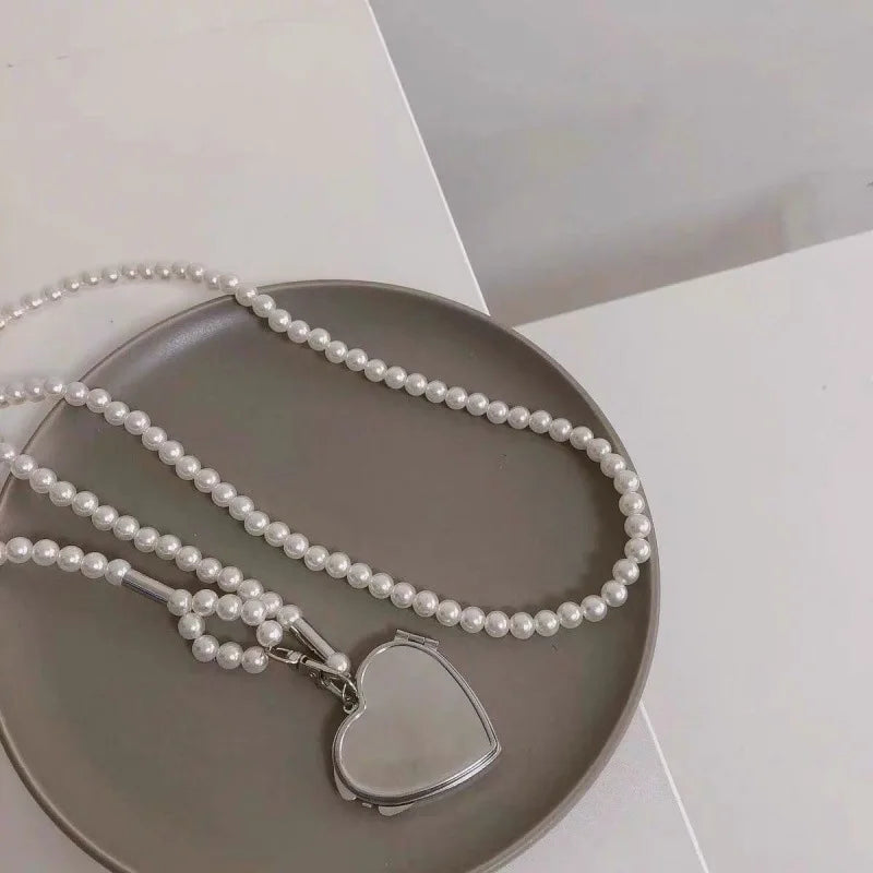 Heart Pendant Pearl Mirror