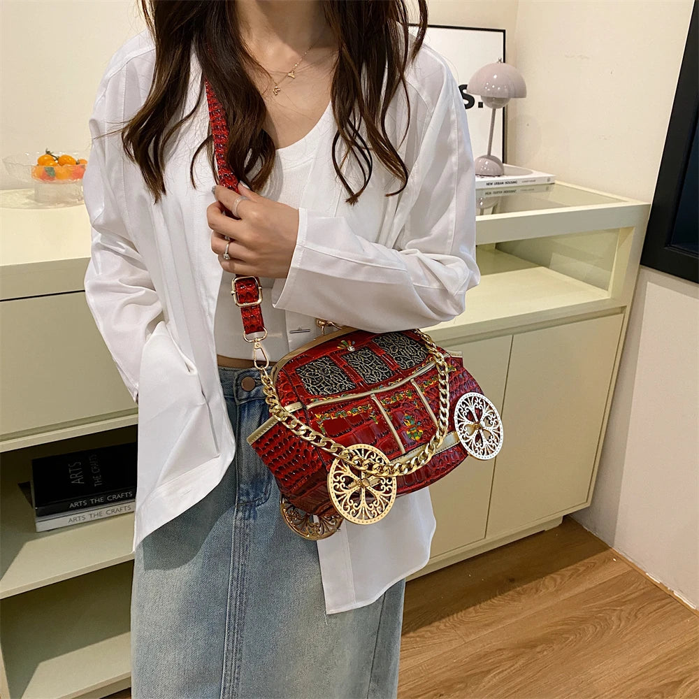 Royal Carriage Purse