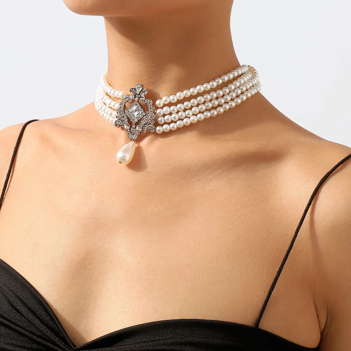 Baroque Royal Divine Pearl Choker Necklace