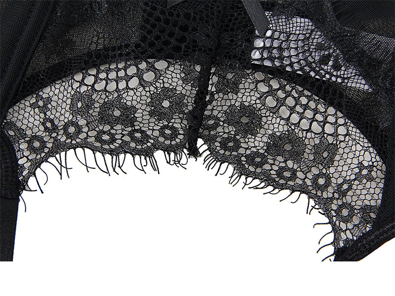 Pariasian Lace Garter Belt & Panty Set