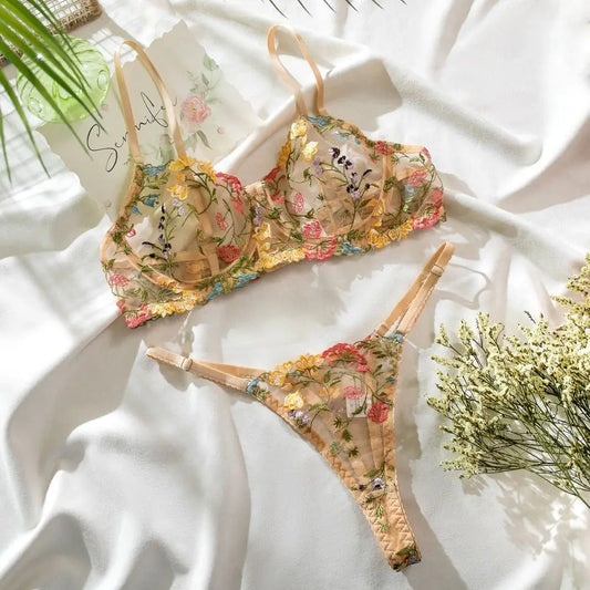 2-Piece Floral Embroidery Lingerie Set