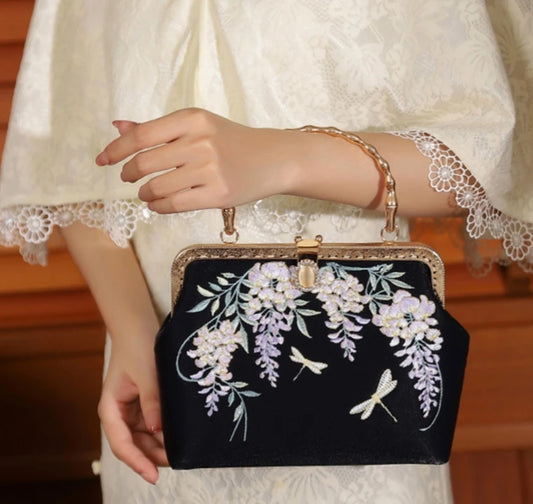 Vintage Floral Embroidery Handbag