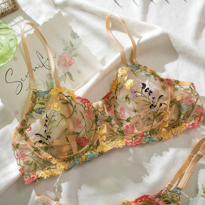 2-Piece Floral Embroidery Lingerie Set