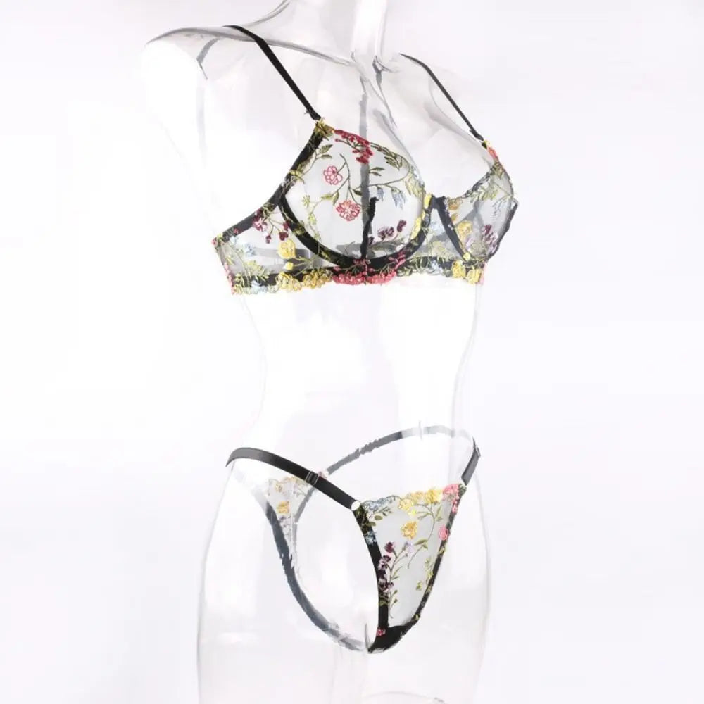 2-Piece Floral Embroidery Lingerie Set