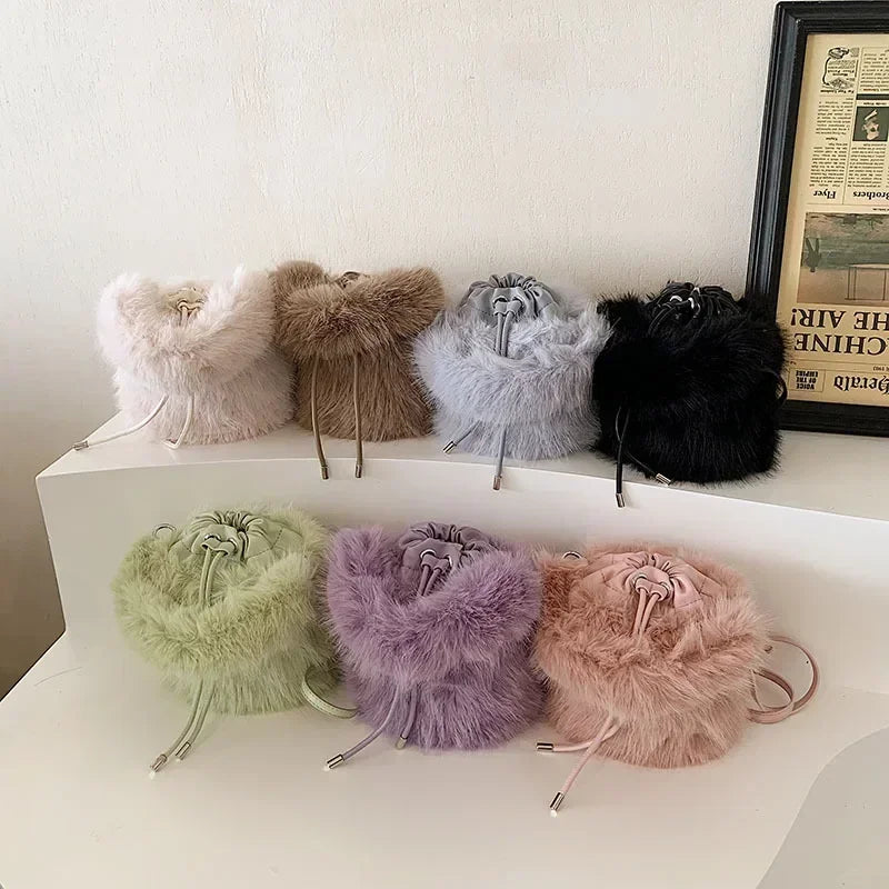 Fur Bucketbag Purse